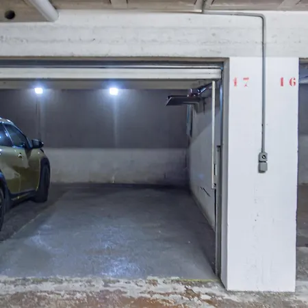 Appartement Vue Unique Luxueux, Parking